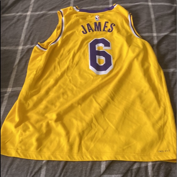 Lebron James Lakers jersey - Picture 1 of 2